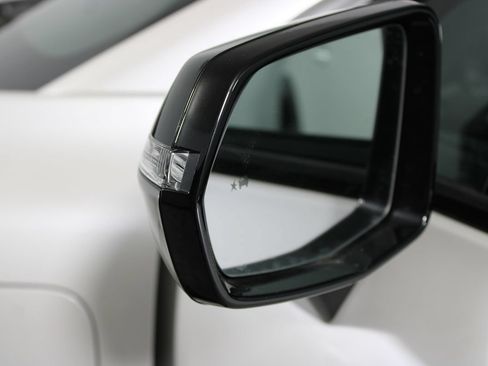 Used 2024 Honda Prologue EX image 34