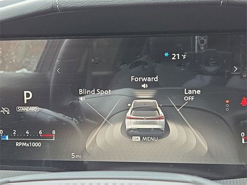 Certified 2025 Nissan Murano SV image 34