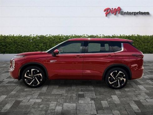 Used 2023 Mitsubishi Outlander SEL AWD/4WD image 4