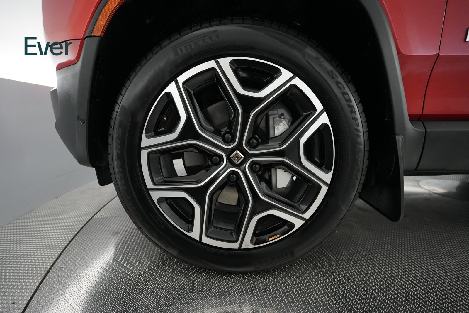 Used 2025 Rivian R1S Adventure Dual AWD/4WD image 20