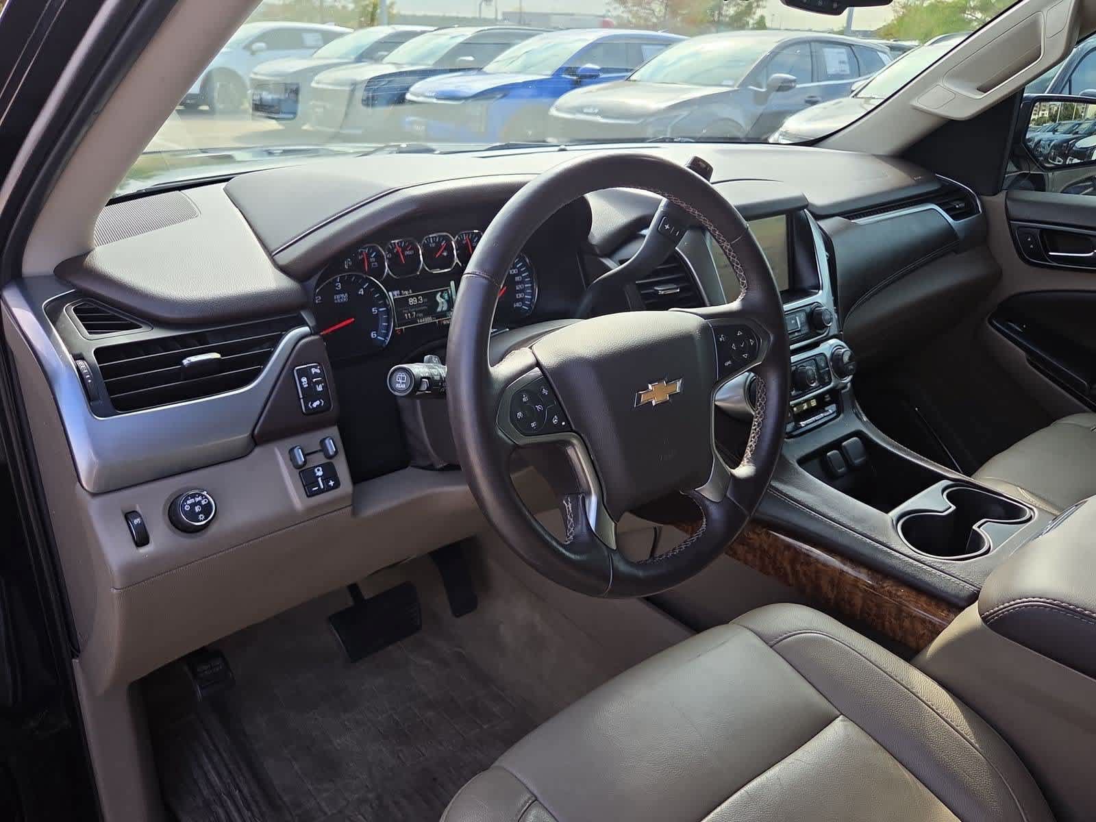 Used 2015 Chevrolet Tahoe LT RWD image 2