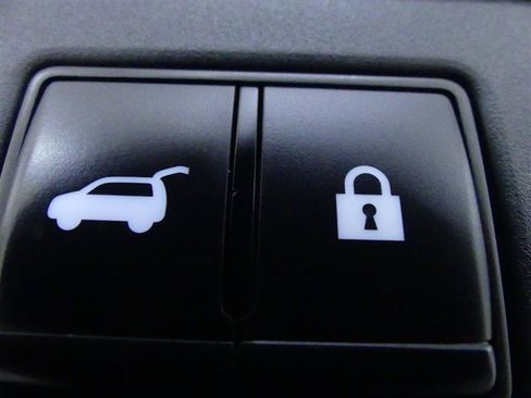 Used 2023 Nissan Pathfinder SL w/ SL Premium Package AWD/4WD image 34