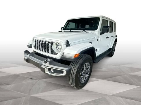 Used 2026 Jeep Wrangler Unlimited Sahara AWD/4WD image 4