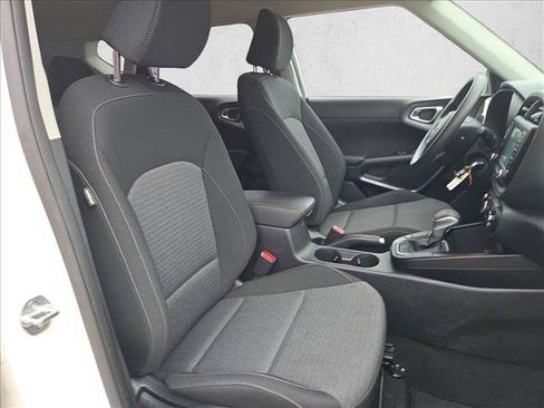 Used 2021 Kia Soul S FWD image 18