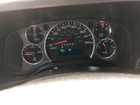 Used 2019 Chevrolet Express 2500 w/ Driver Convenience Package image 33