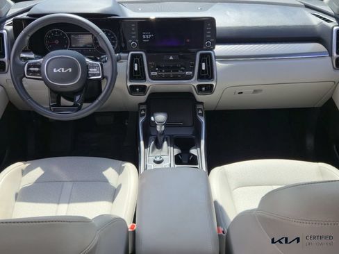 Certified 2023 Kia Sorento S w/ Panoramic Sunroof Package FWD image 12