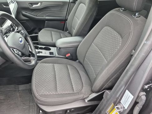 Used 2023 Ford Escape Active w/ Tech Pack #2 FWD image 16