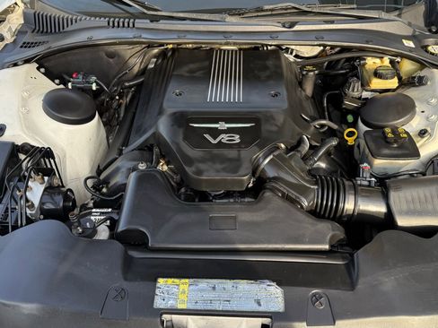 Used 2003 Ford Thunderbird image 32