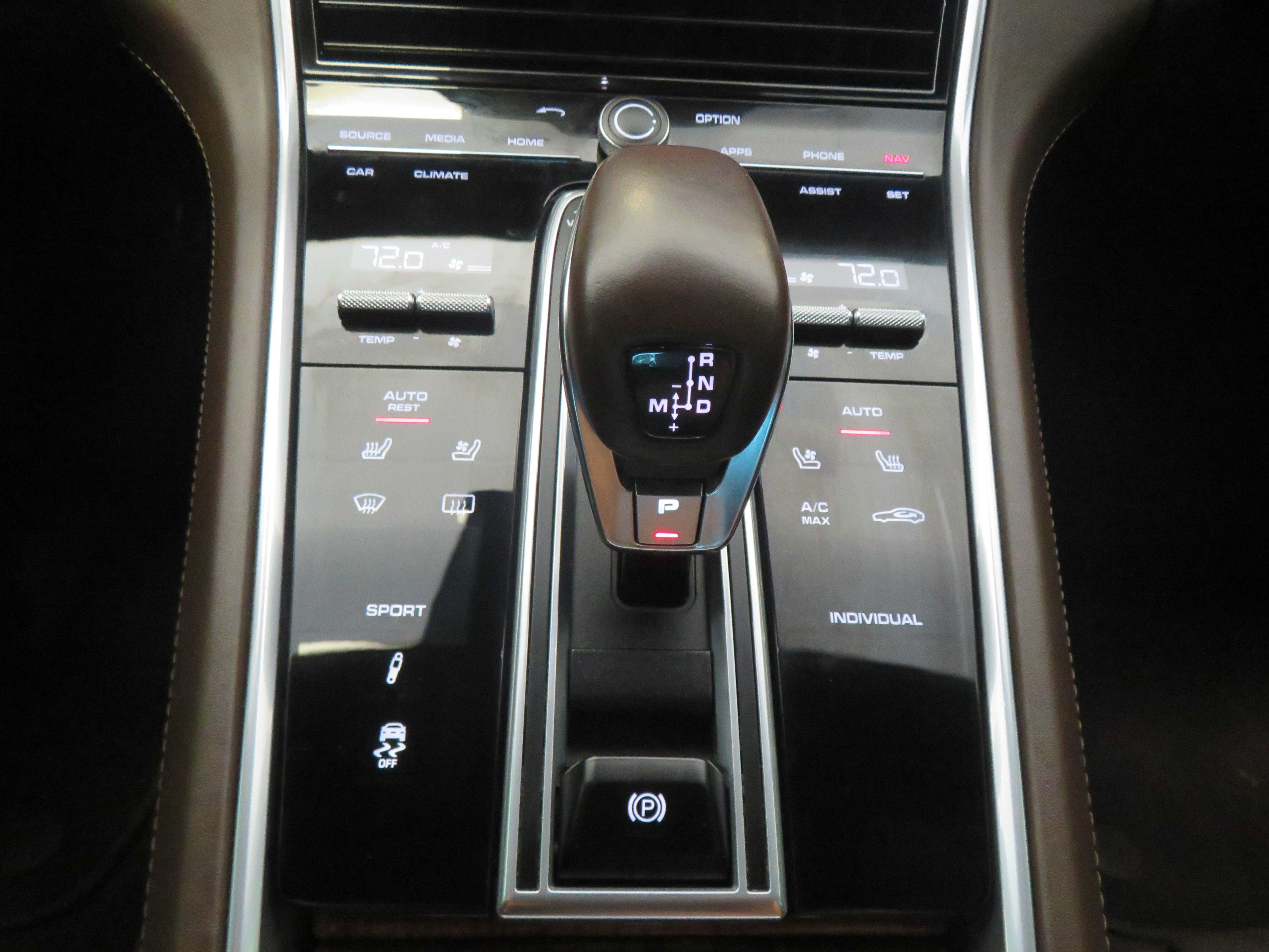Used 2018 Porsche Panamera 4S AWD/4WD image 45