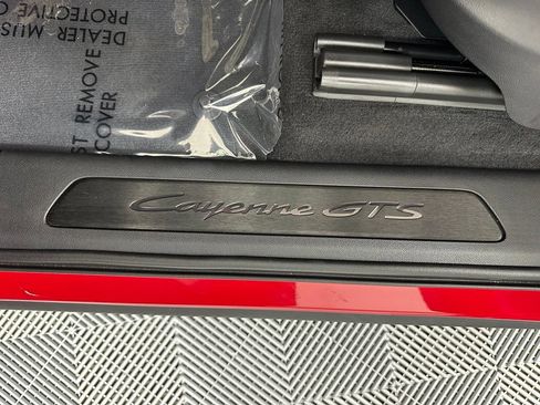 Certified 2026 Porsche Cayenne GTS AWD/4WD image 21