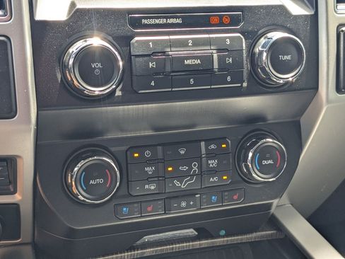 Used 2021 Ford F350 Lariat w/ Lariat Ultimate Package AWD/4WD image 27