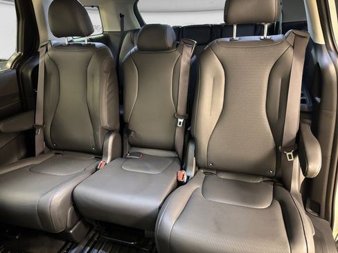 Used 2025 Kia Carnival SX Prestige FWD image 42