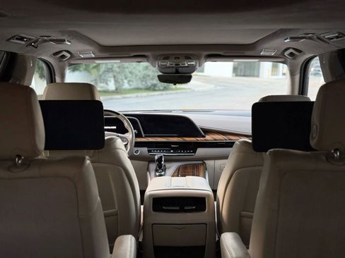 Used 2021 Cadillac Escalade Sport Platinum image 37