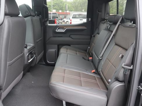 New 2026 Chevrolet Silverado 1500 High Country w/ High Country Premium Package AWD/4WD image 23