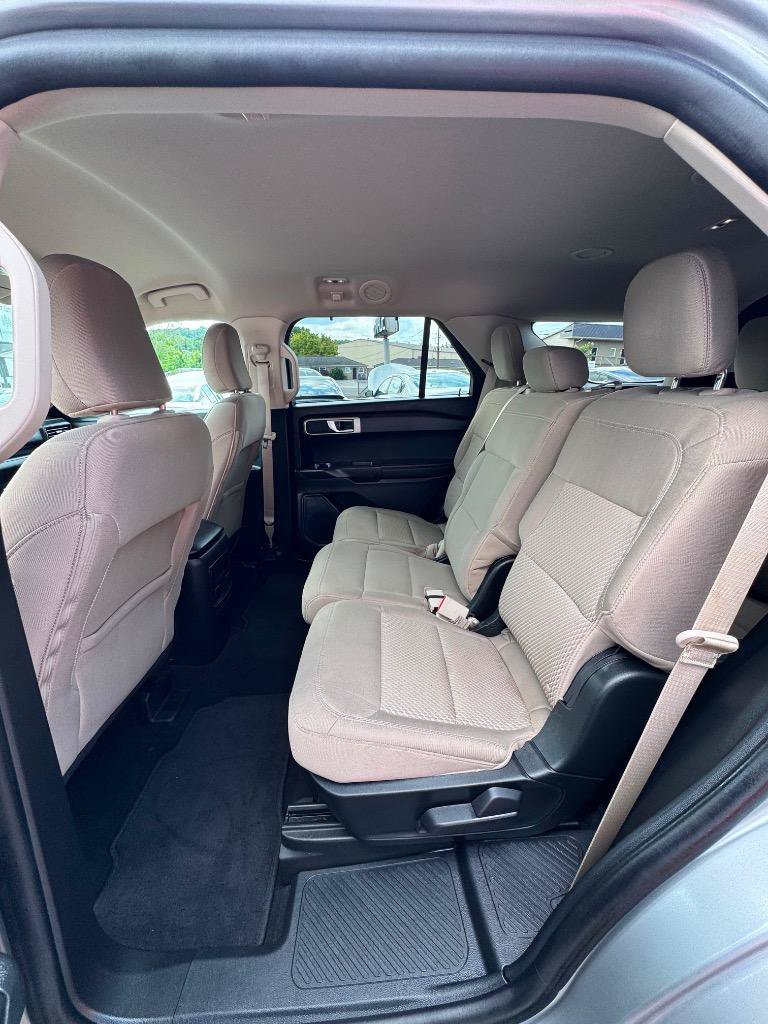 Used 2023 Ford Explorer 2WD image 19