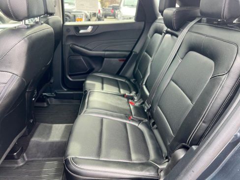 Certified 2022 Ford Escape SEL w/ Technology Package AWD/4WD image 22