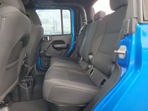 Used 2021 Jeep Gladiator Sport w/ Trailer Tow Package image 12