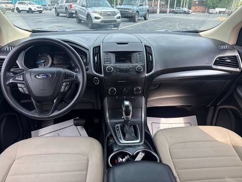 Used 2018 Ford Edge SE AWD/4WD image 16