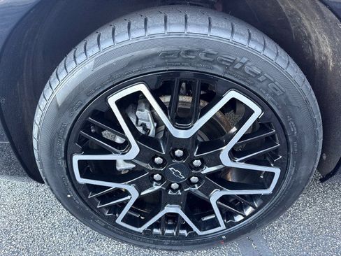 Used 2023 Chevrolet Blazer RS w/ Enhanced Convenience Package FWD image 12