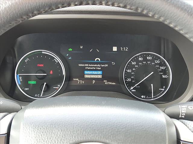 Used 2022 Toyota Sienna Limited FWD image 11