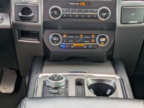 Used 2021 Ford Expedition XLT RWD image 21