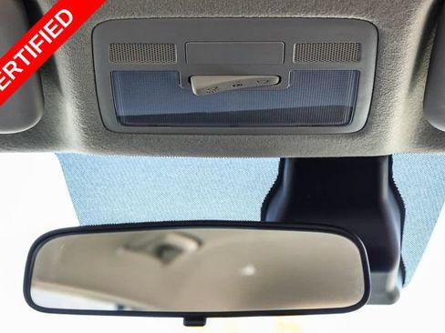 Certified 2024 Hyundai Venue SE FWD image 16