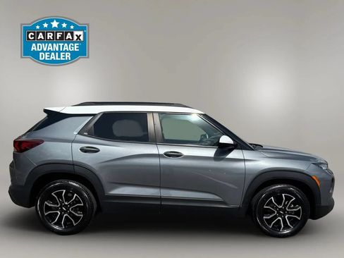 Used 2021 Chevrolet TrailBlazer ACTIV w/ Driver Confidence Package FWD image 4