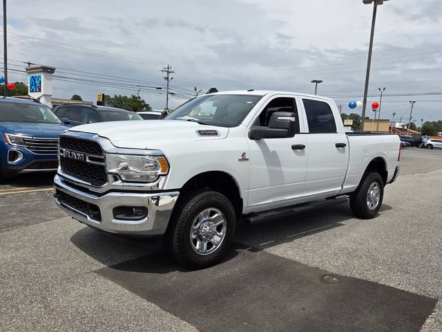 Used 2024 RAM 2500 Tradesman w/ Chrome Appearance Group AWD/4WD image 3