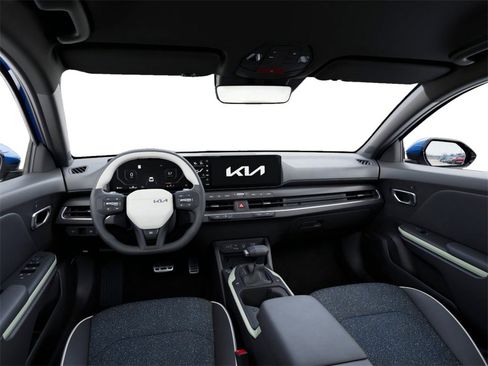 New 2025 Kia K4 GT-Line image 14