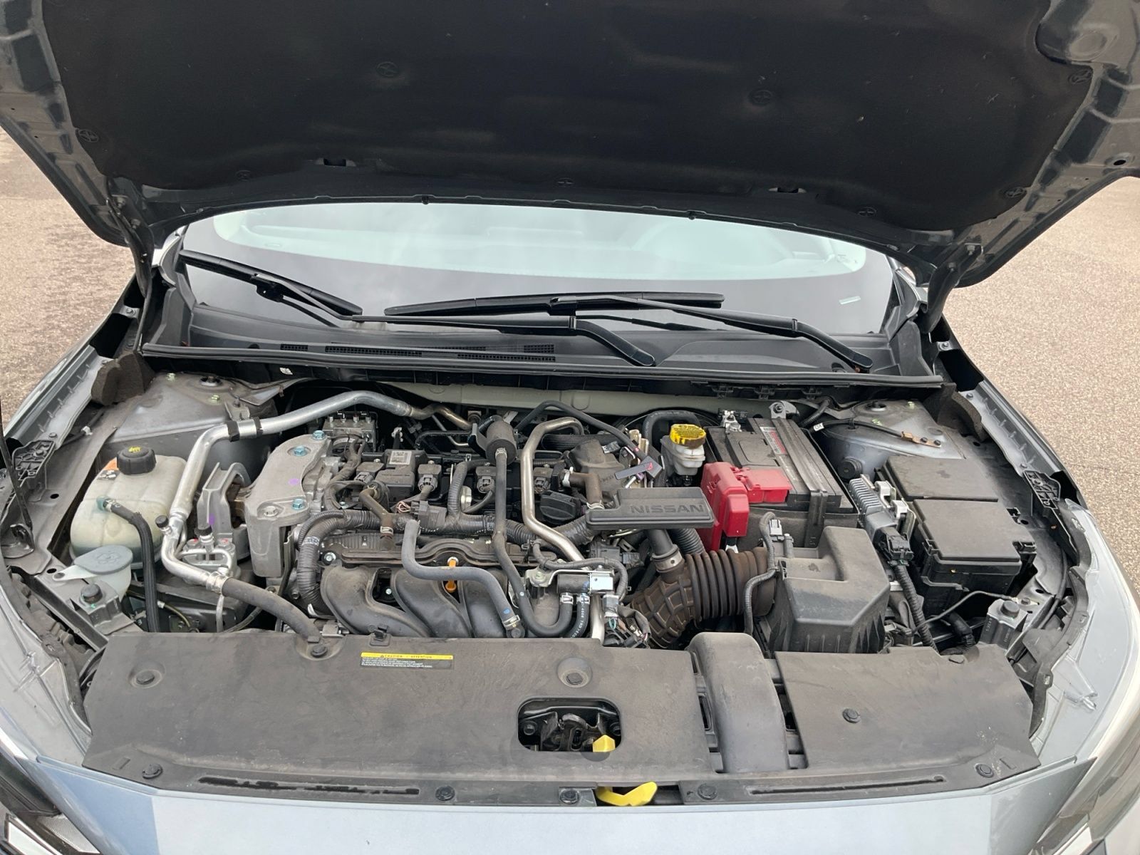 Used 2025 Nissan Sentra SR FWD image 31