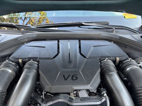 Used 2024 Genesis GV70 3.5T Sport image 17