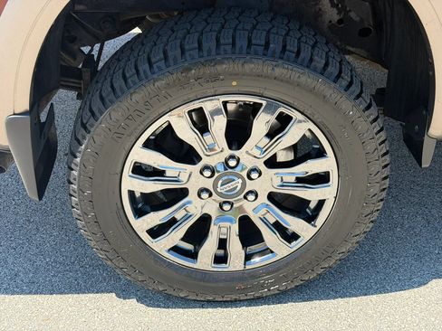 Used 2016 Nissan Titan Platinum Reserve AWD/4WD image 11
