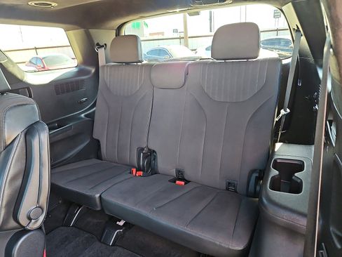 Used 2025 Hyundai Palisade Calligraphy image 9