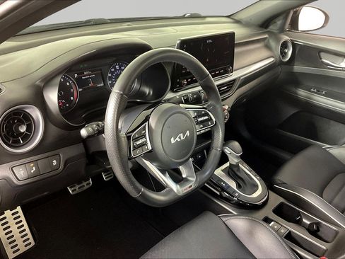 Used 2023 Kia Forte GT-Line w/ GT-Line Premium Package FWD image 17