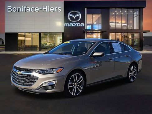 Used 2024 Chevrolet Malibu LT image 2