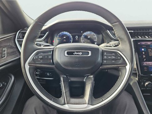 Used 2024 Jeep Grand Cherokee L Limited w/ Luxury Tech Group II image 33