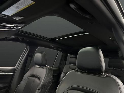 Used 2024 Jeep Grand Cherokee Limited w/ Luxury Tech Group II image 7