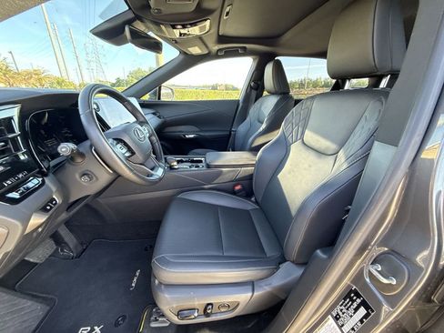 Used 2025 Lexus RX 350 Premium w/ Accessory Package (Z1) image 30