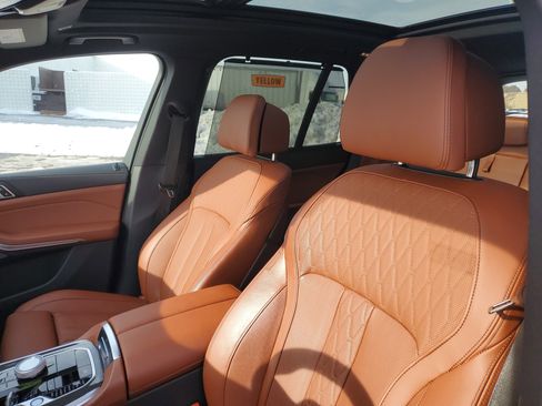 Certified 2025 BMW X5 M60i image 7