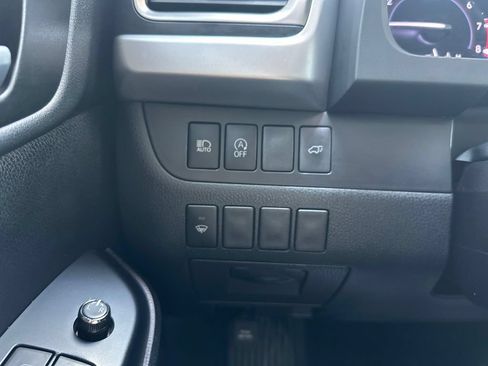 Used 2018 Toyota Highlander SE AWD/4WD image 27