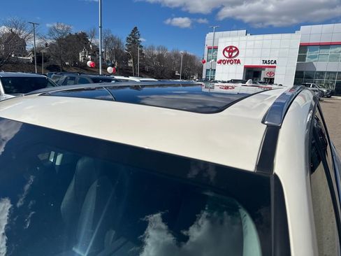 Used 2024 Toyota Grand Highlander XLE image 46