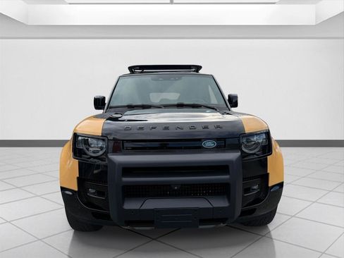 Used 2022 Land Rover Defender 110 X-Dynamic SE AWD/4WD image 8