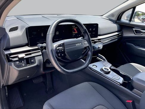 Certified 2026 Kia Sportage LX FWD image 17
