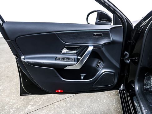 Used 2022 Mercedes-Benz A 220 image 19