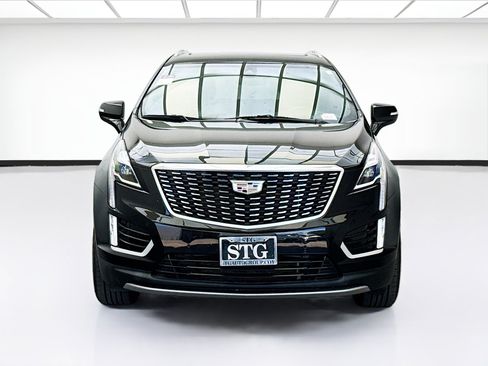 Used 2021 Cadillac XT5 Premium Luxury FWD image 2