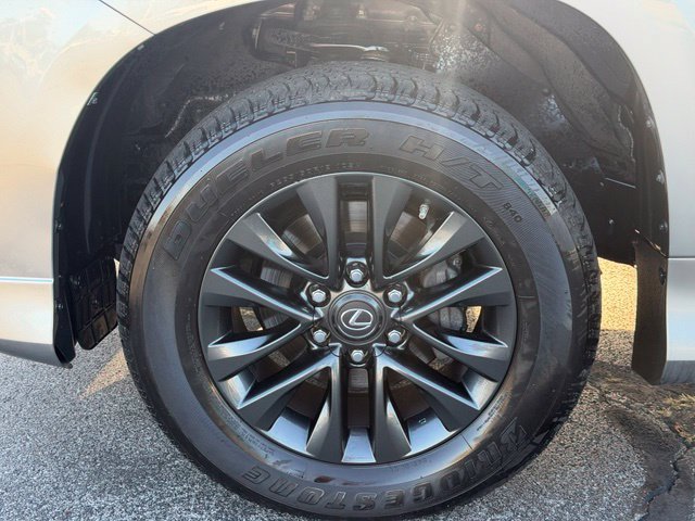 Used 2023 Lexus GX 460 Premium w/ Premium Package AWD/4WD image 8