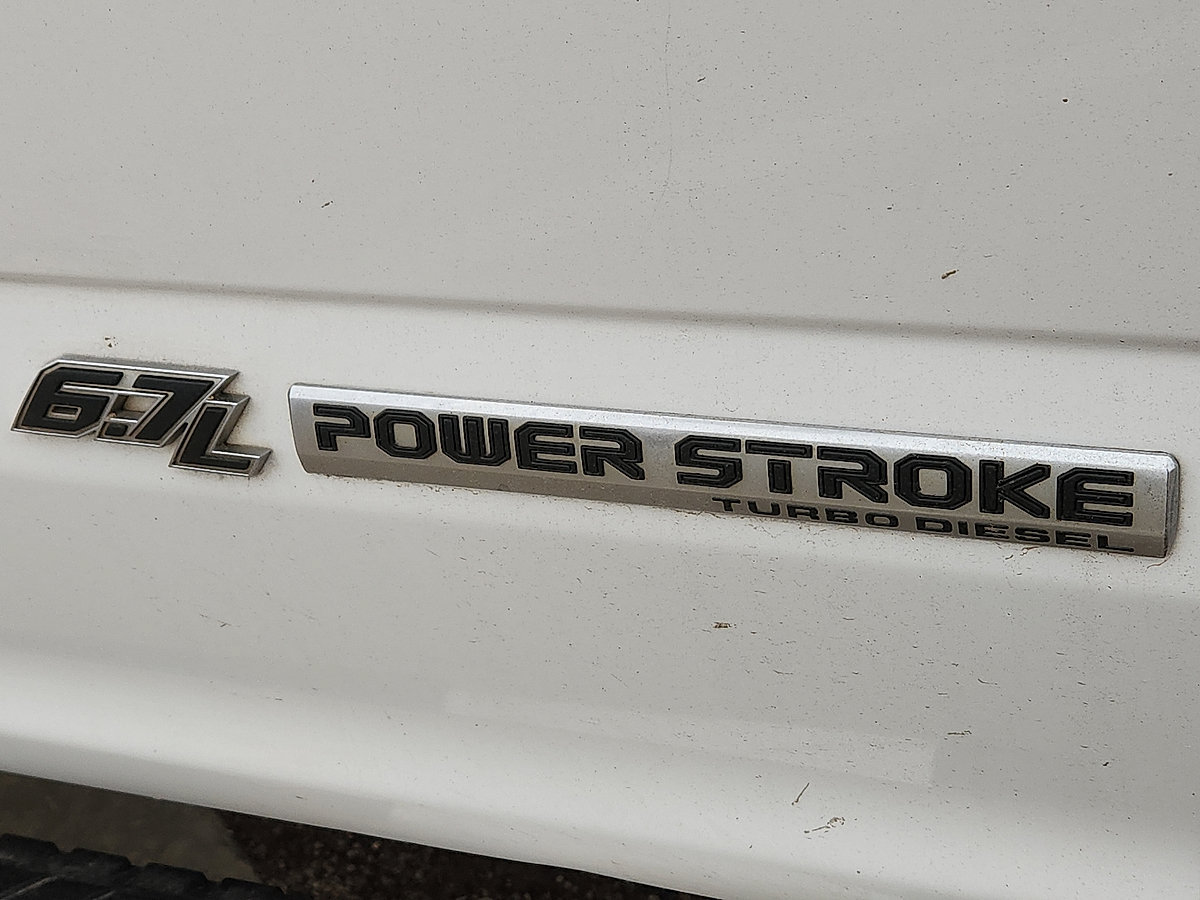 Used 2018 Ford F250 XL w/ Power Equipment Group AWD/4WD image 11