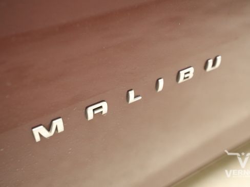 Used 2016 Chevrolet Malibu LT FWD image 11