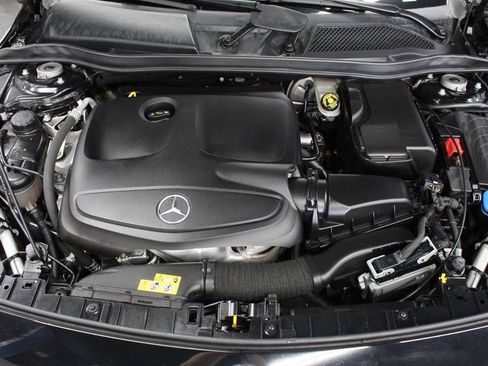 Used 2019 Mercedes-Benz GLA 250 image 18