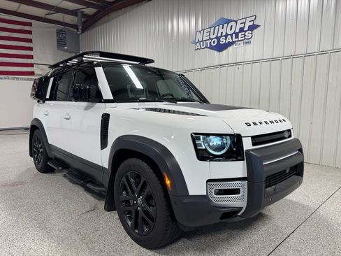 Used 2020 Land Rover Defender 110 HSE image 2